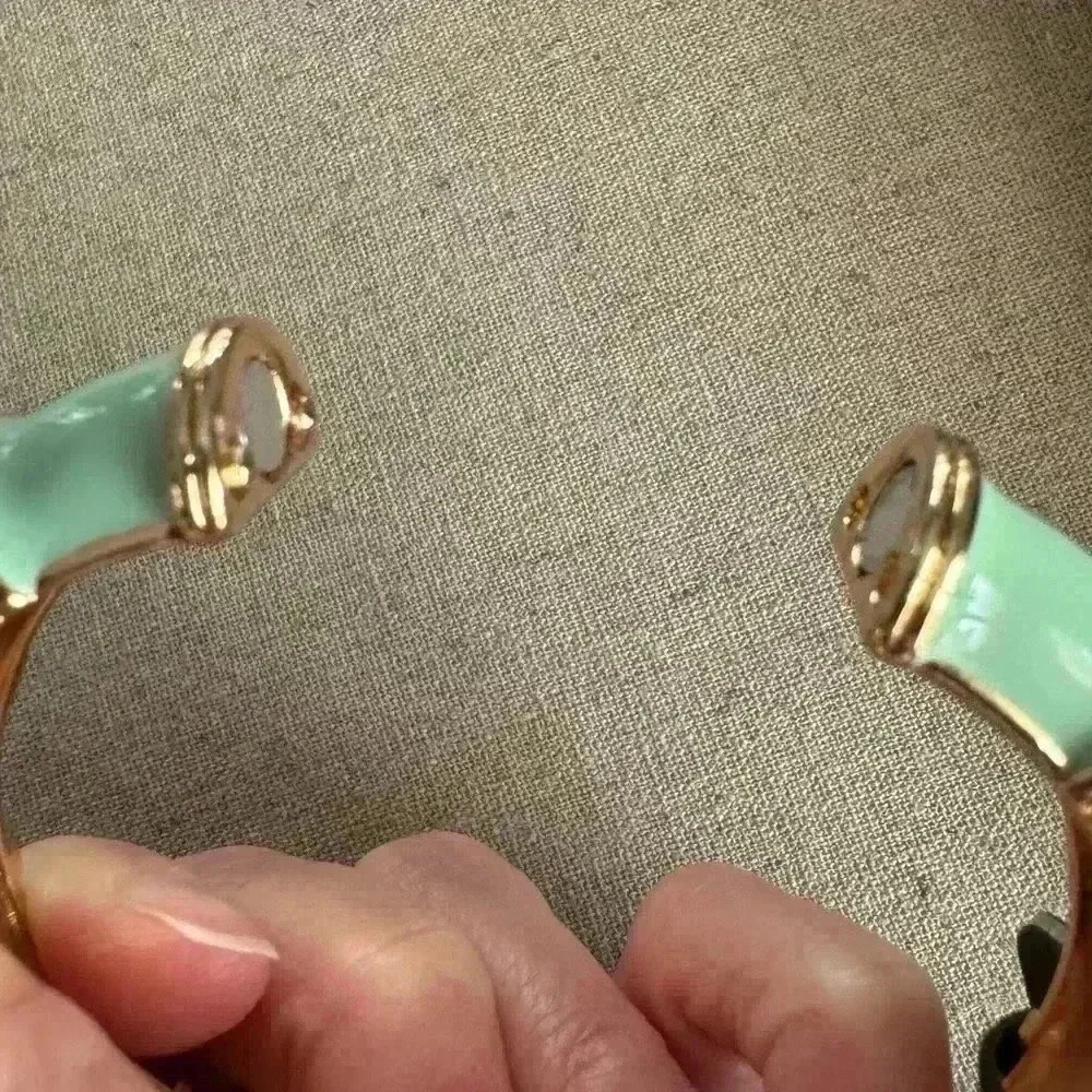 J.  Crew Enamel Bangle - Picture 3 of 5